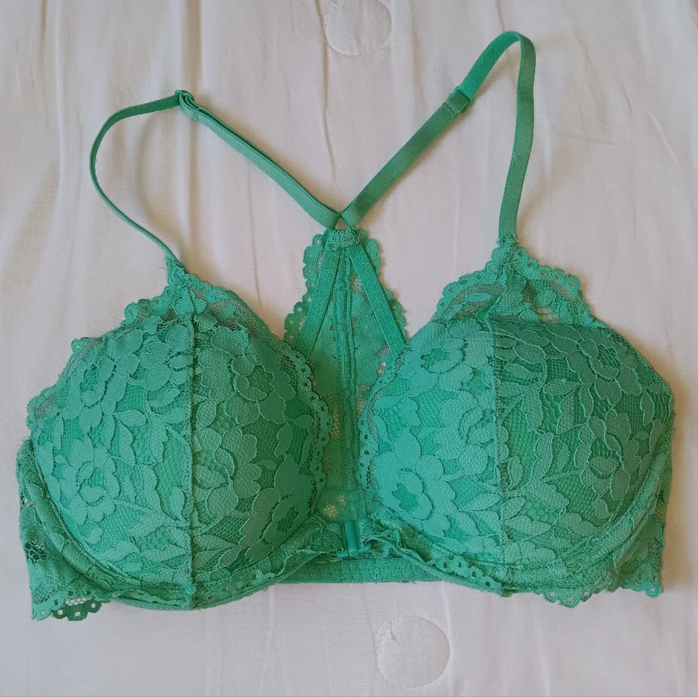 PINK Victoria's Secret Light Green Lace Date Racerback Push-up Bra. 32C - Picture 1 of 10